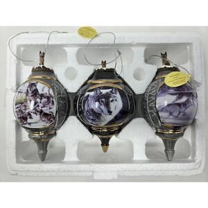 BRADFORD EDITIONS VOICES OF THE WILDERNESS SET OF 3 WOLF 3D CHRISTMAS ORNAMENT